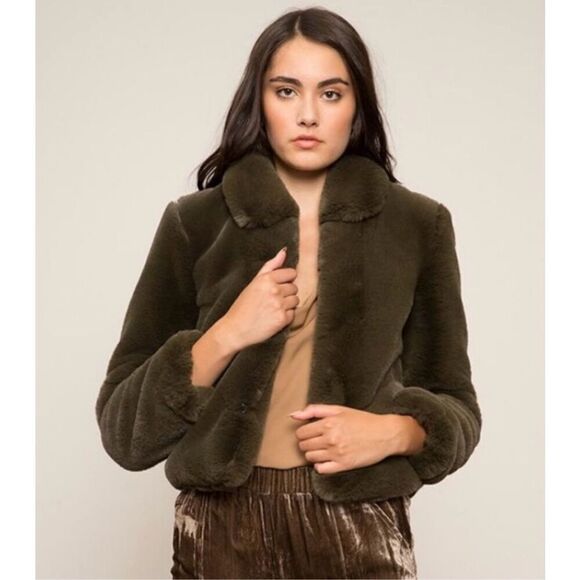 Lucy Paris Jackets & Blazers - NWT Lucy Paris Esmeralda Faux Fur Jacket Olive M